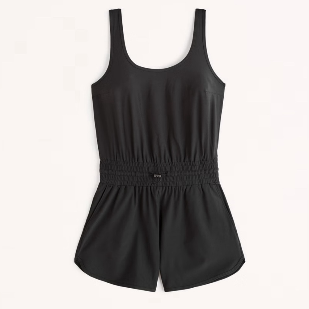 ABERCROMBIE & FITCH Traveler Romper in Black
